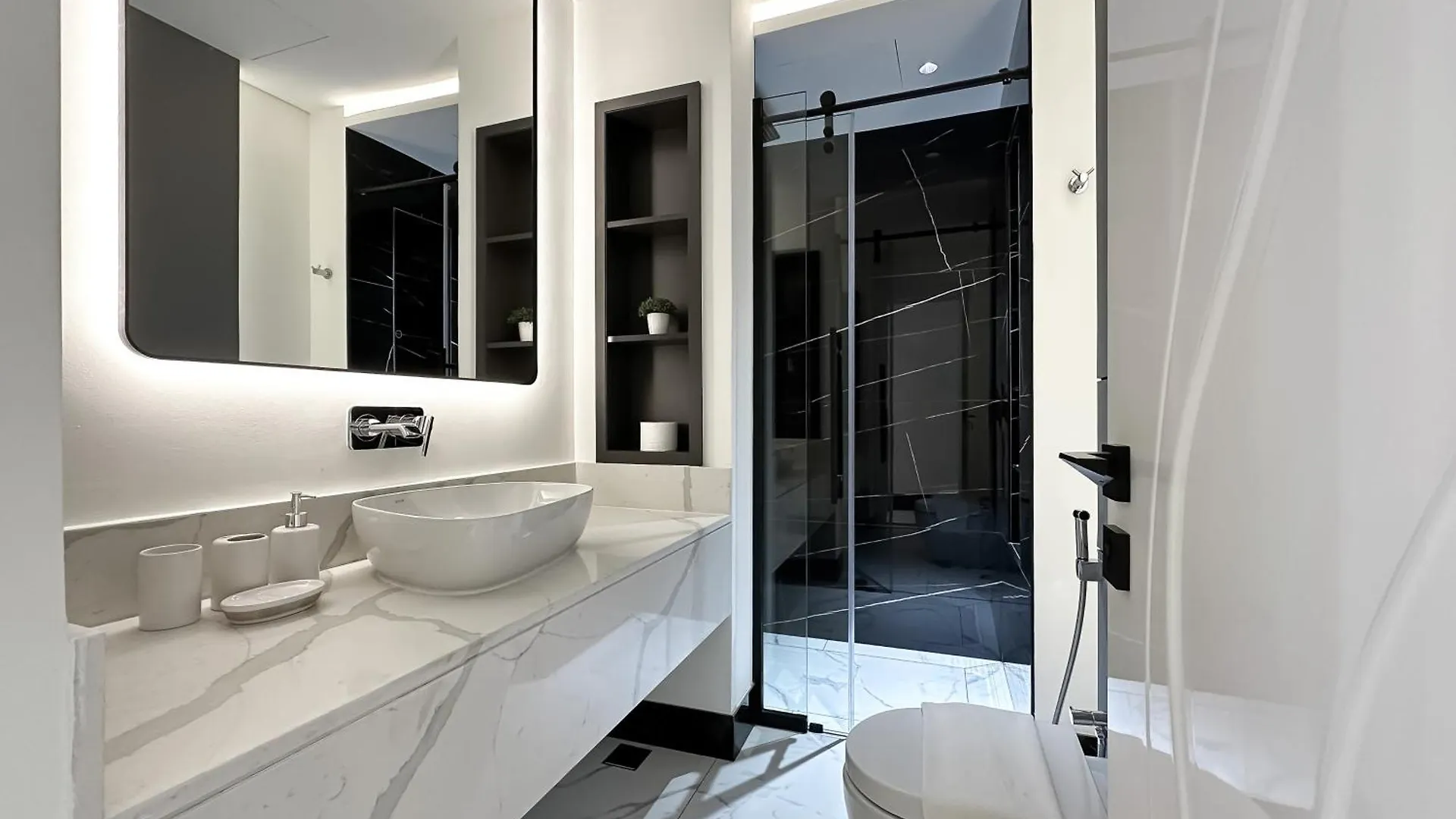 Trophy-Refined Escape With Aesthetic Apartment Dubai