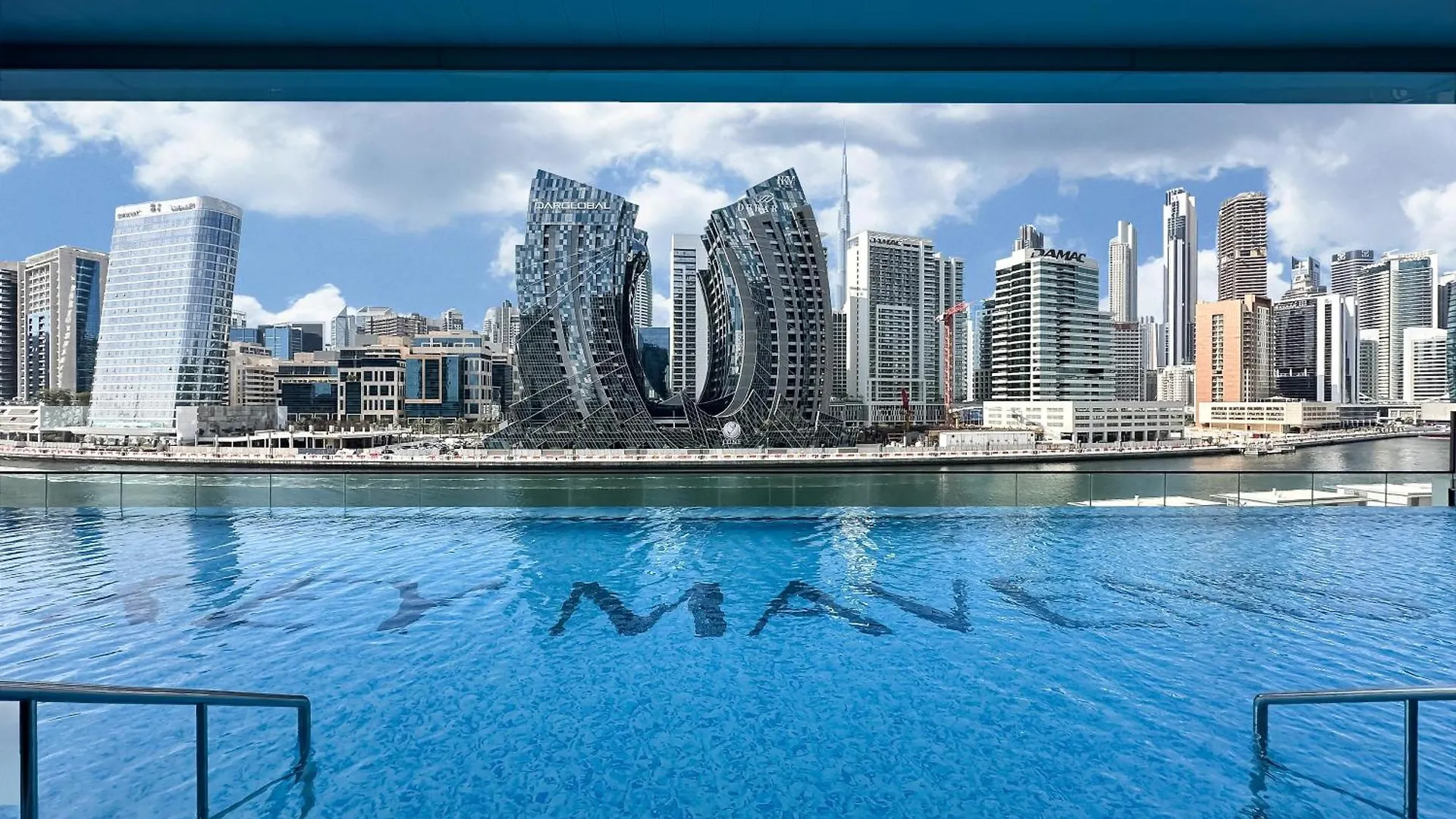 Trophy-Refined Escape With Aesthetic Apartment Dubai United Arab Emirates